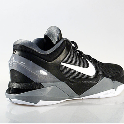 Zoom Kobe VII System "Night" (001/black/white/grey)