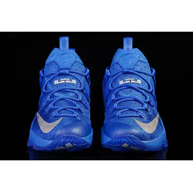 LeBron XIII Low "Pedigreed" (400/game royal/metallic silver/black)