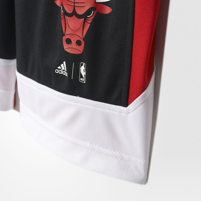 Adidas NBA Short Niño Winter Hoops Chicago Bulls (negro/black/red)