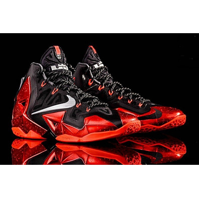 Lebron XI "Away" (001/negro/rojo)