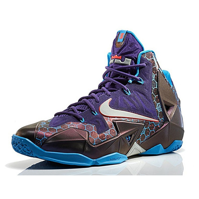 Lebron XI "Summit Lake Hornets" (500/purple/azul/negro/gris)