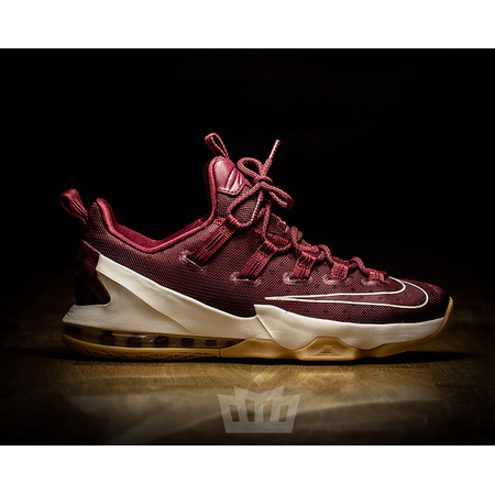 Lebron XIII Low "Cavaliers" (610/team red/sail/black)