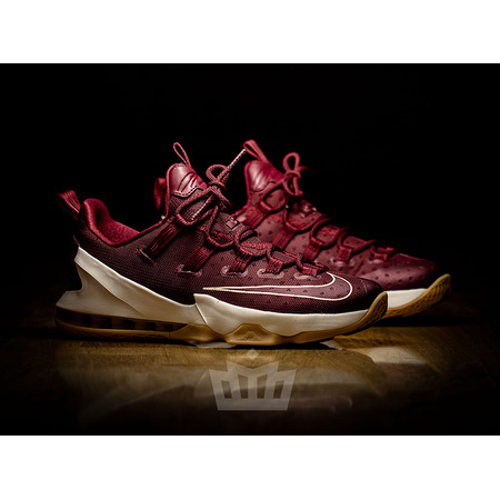 Lebron XIII Low "Cavaliers" (610/team red/sail/black)