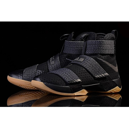 LeBron Soldier 10 SFG "Black Gum" (009/black/mtlc dark grey/gum yellow)