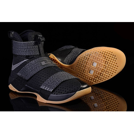 LeBron Soldier 10 SFG "Black Gum" (009/black/mtlc dark grey/gum yellow)