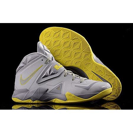 Lebron Zoom Soldier VII "Pure Platinum" (001/platinum/amarelo)