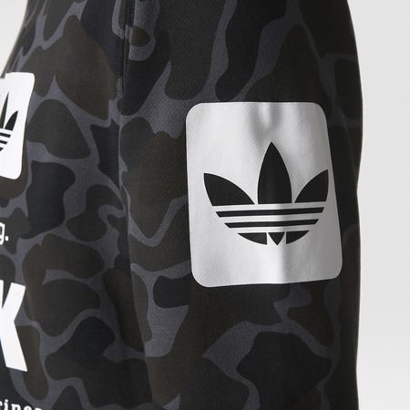 Adidas Originals Street Graphic Camouflage Crew (multicolor)