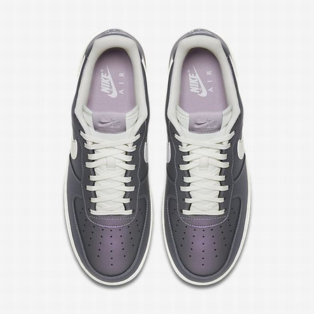 Air Force 1 '07 LV8 "Iced" (500/iced lilac/summit white/black)