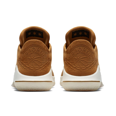 Air Jordan XXXII Low "Wheat"