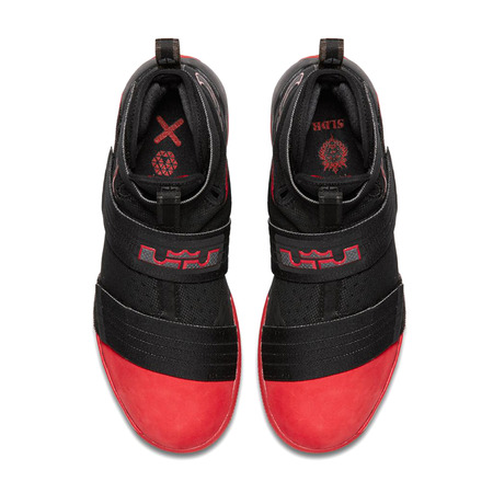 LeBron Soldier 10 SFG "Bulls" (060/black/red/black)