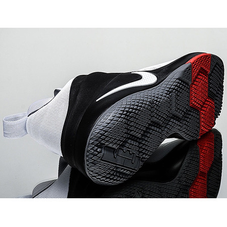 Lebron  Zoom Witness "Slayer"  (100/white/black/red)