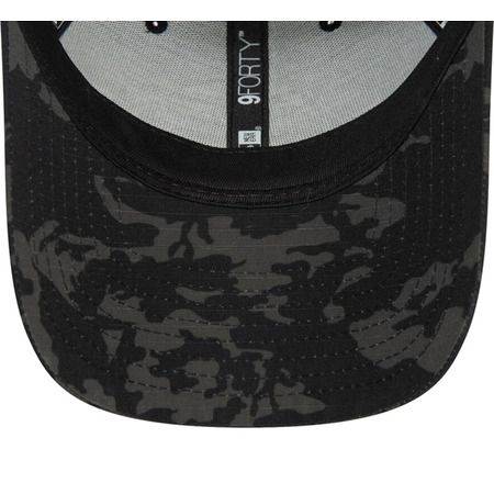 New Era LA Lakers 9FORTY Tonal All Over Print Camo Cap