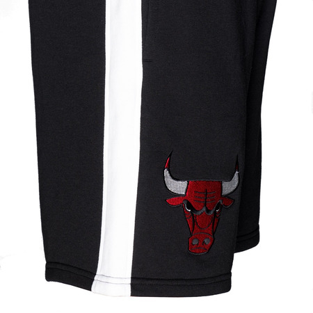 New Era NBA Chicago Bulls Side Stripe Short