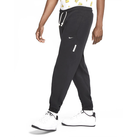 Nike Dri-FIT Standard Issue Pant