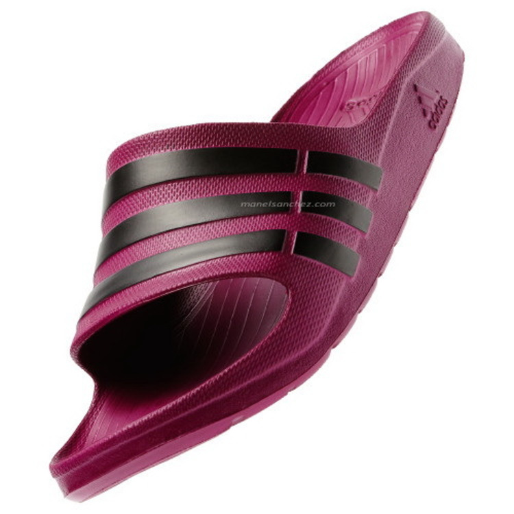 Adicionar ao carrinho Chanclas Adidas Duramo Slide (burdeos/negro) Chanclas Adidas Duramo Slide (burdeos/negro)