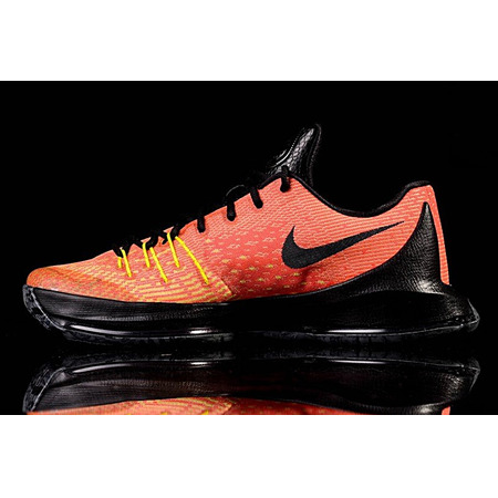 KD 8 “Hunt’s Hill Sunrise” (807/orange/black/volt/crimson)