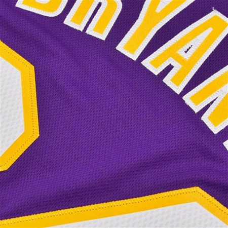 Los Angeles Lakers Swingman Kobe Bryant Jersey (purple)