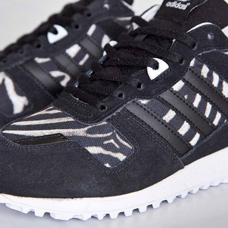 Adidas Original ZX 700 W "Tigress" (negro/blanco)