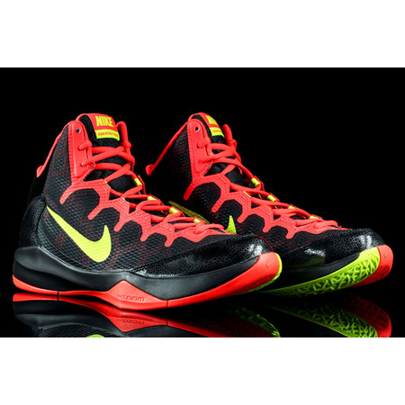 Nike Zoom Without a Doubt "Voltnight" (001/negro/volt/bright crimson)