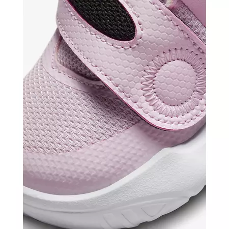 Nike Team Hustle D 11 "Pink"